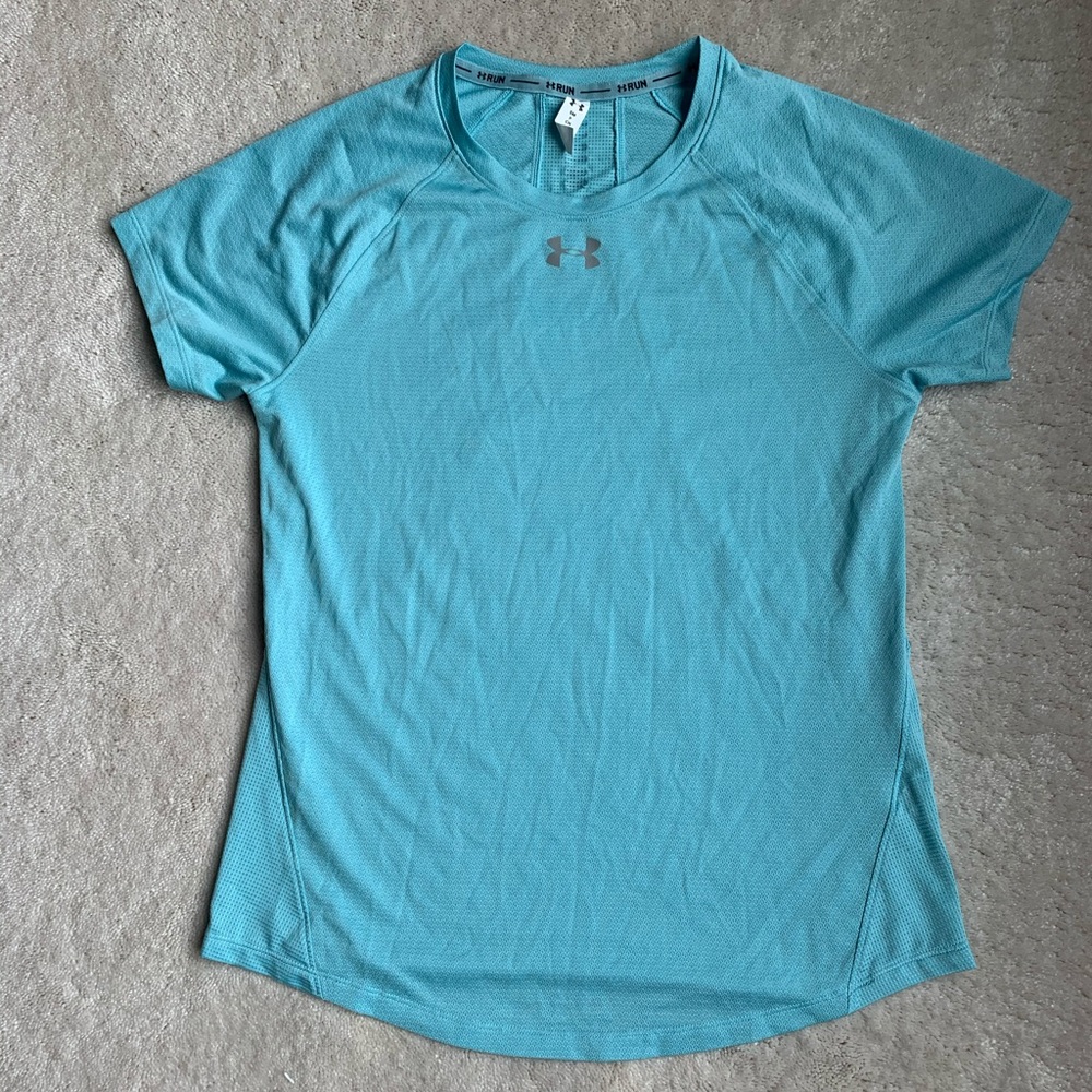 Women’s blue Under Armour athletic top